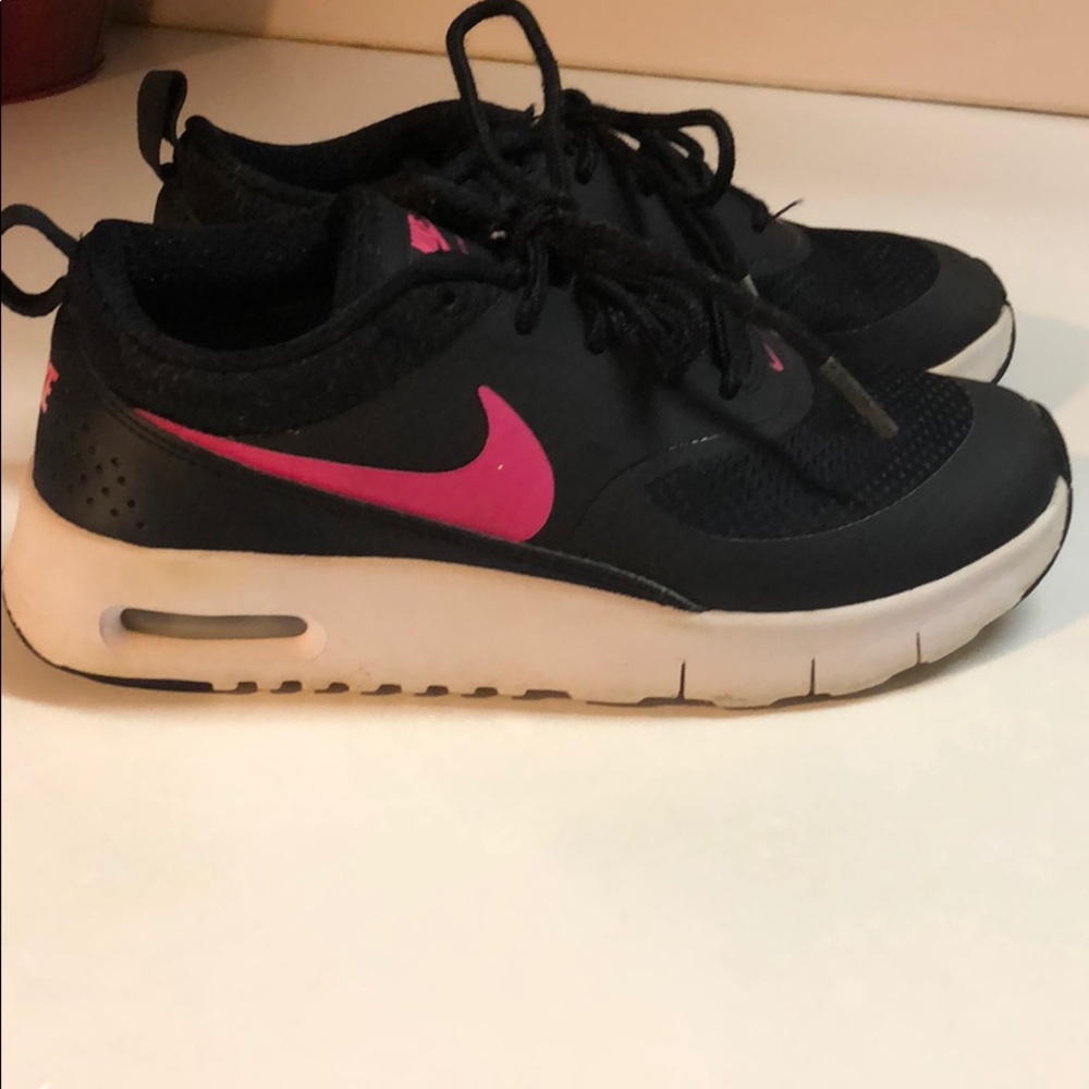 Girls Nike Air Max Thea